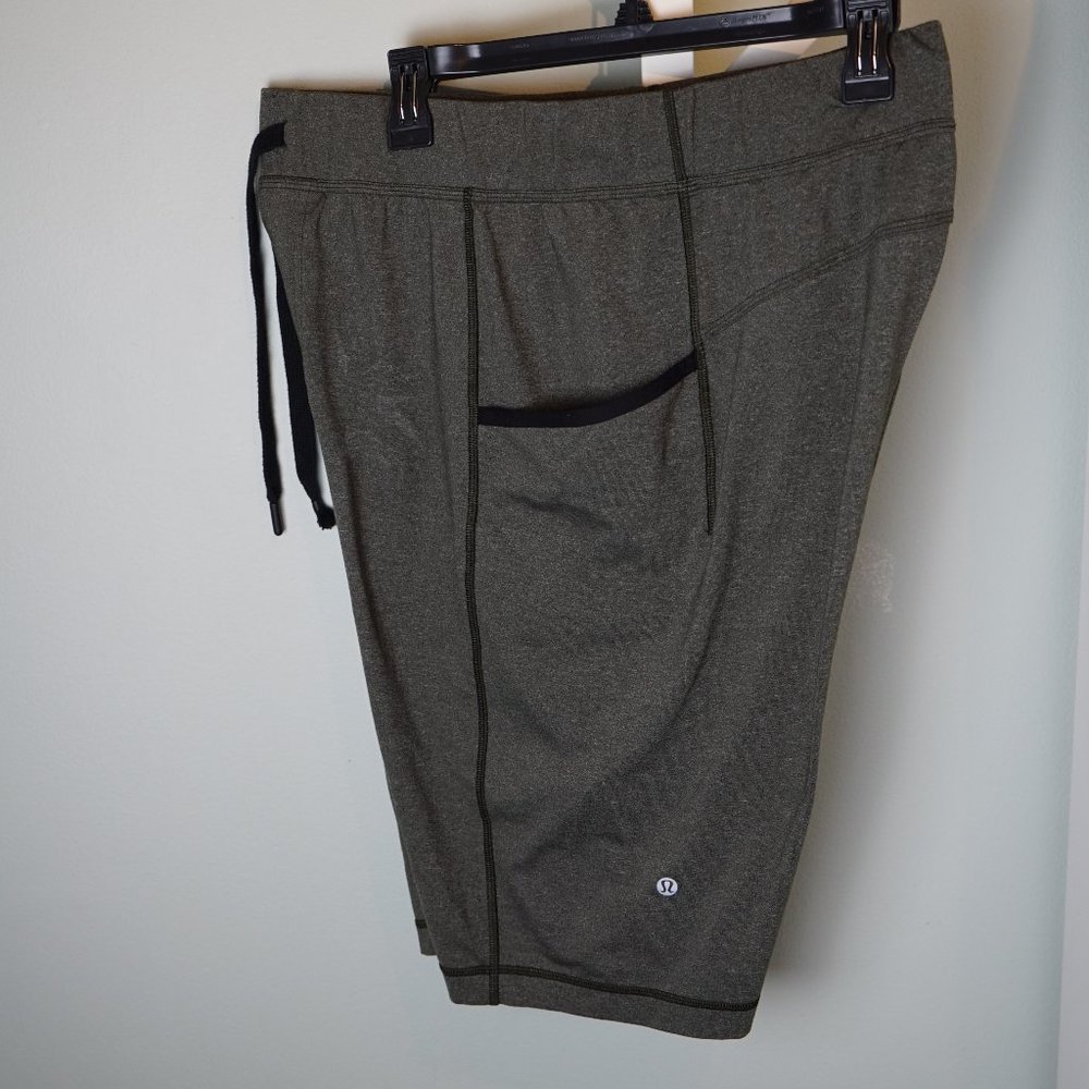 lululemon athletica - Shorts - Men L